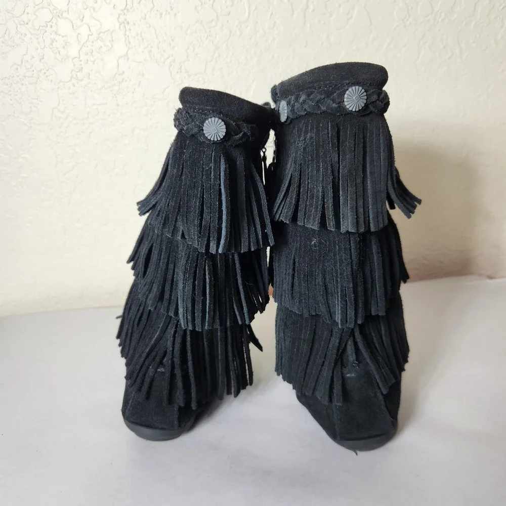 Minnetonka Kids 2659 3-Layer Fringe Suede Moccasin Boots Black Size 2